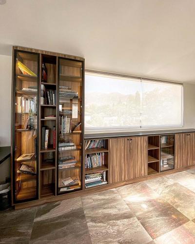 C86F342A-A7BF-424F-8217-596BC09CB674